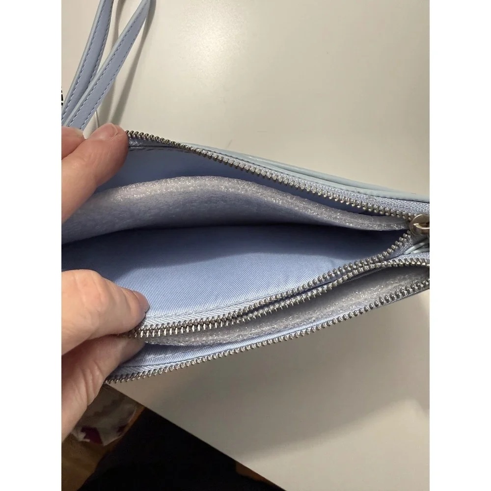 Steve Madden Brivers Wristlet Light Blue Vegan Leather‎ Zip Around Clutch Wallet